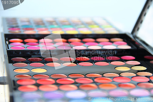 Image of Cosmetic palette 