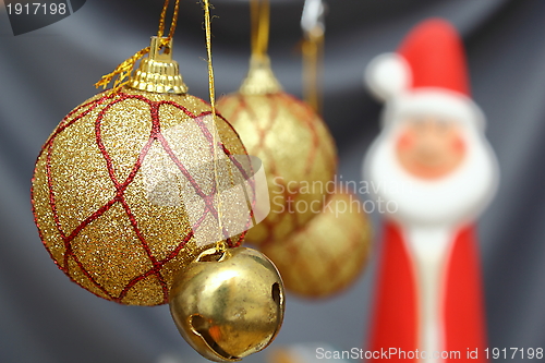 Image of gold christmas globes