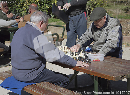 Image of People playing chess in the Retiro Park Madrid