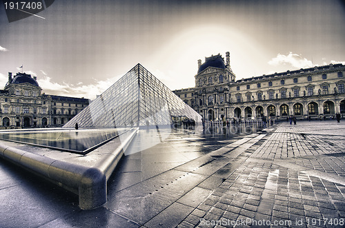 Image of Architectural Structure of Louvre Exterior