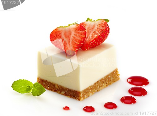 Image of cheesecake with strawberries