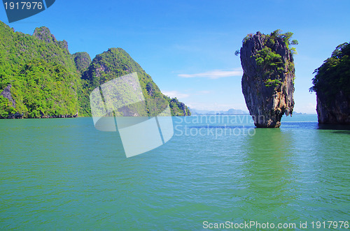 Image of james bond island 