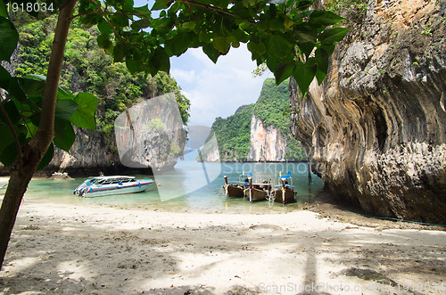 Image of boats and islands 