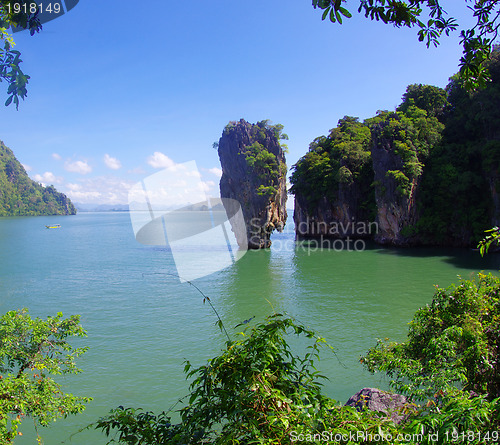 Image of james bond island 