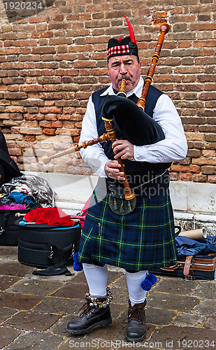 Image of Scottish Bagpiper