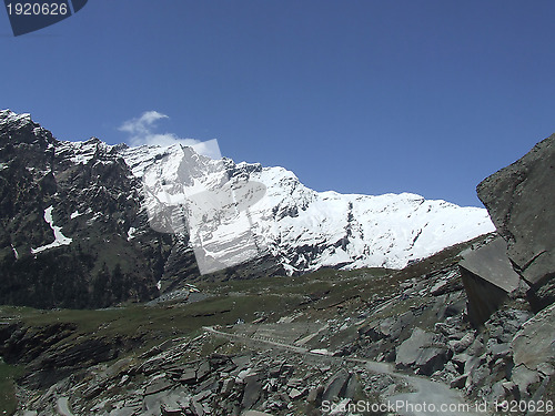 Image of Road to Himalayan peak