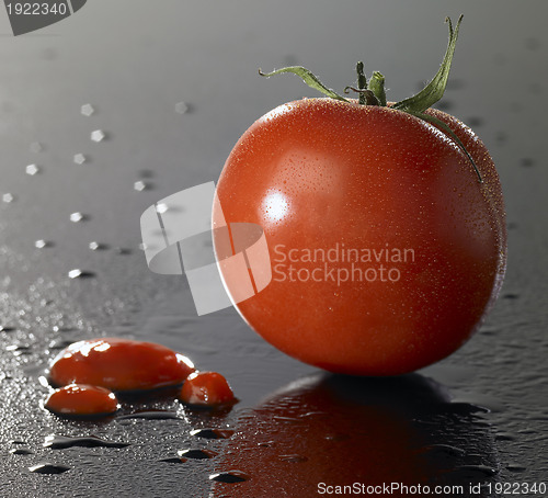 Image of tomato and ketchup
