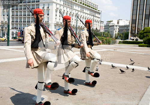 Image of Greek soldiers of the guard of honour