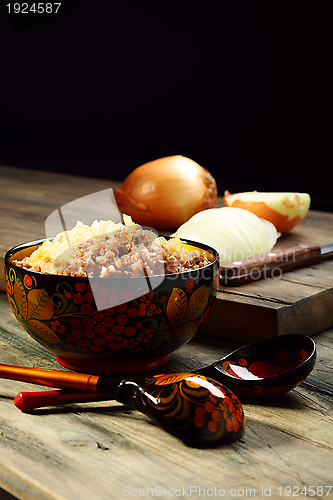 Image of Crumbly buckwheat with onions.