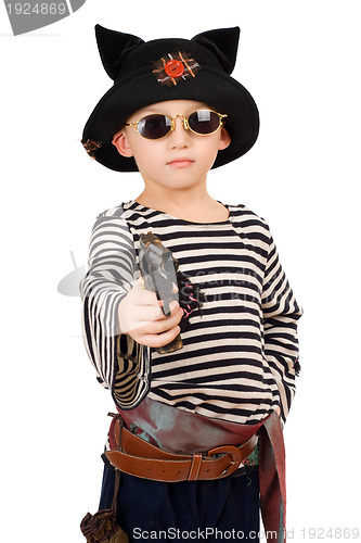 Image of boy dressed as pirate