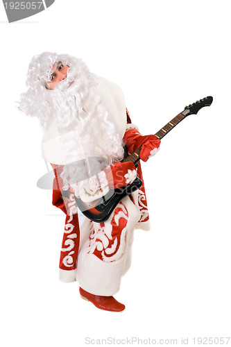 Image of Mad Ded Moroz plays on broken guitar