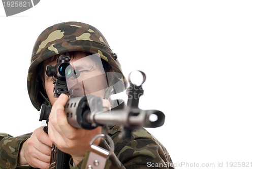 Image of Soldier aiming a rifle 
