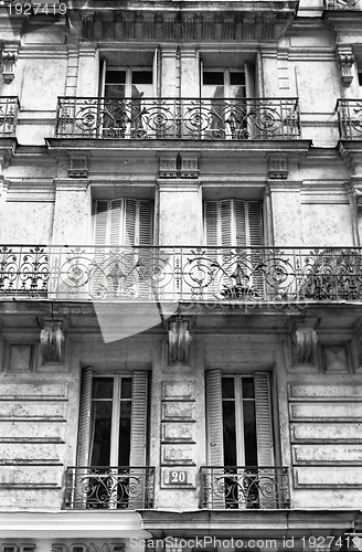 Image of Buidling facade Paris