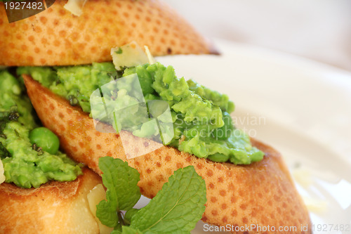 Image of Green Pea Baguette