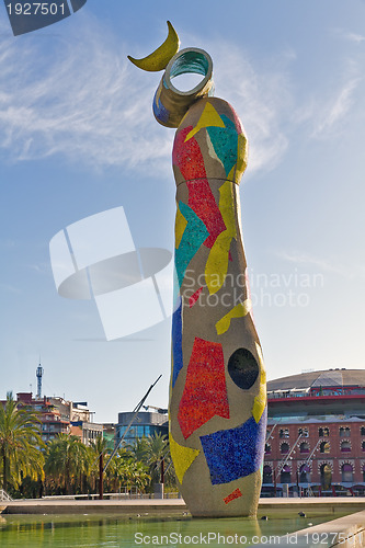Image of Sculpture Dona i Ocell, Barcelona Spain