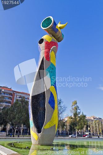 Image of Sculpture Dona i Ocell, Barcelona Spain