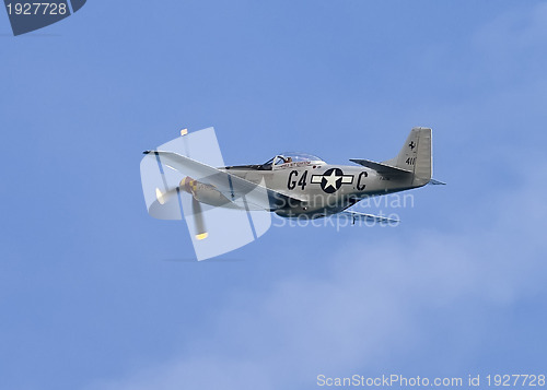 Image of p51 mustang WWll fighter plane