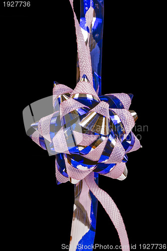 Image of flower ornament,  pink and blue