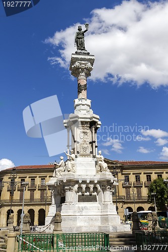 Image of Los Fueros monument