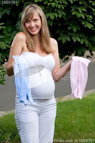 Image of Pregnant woman