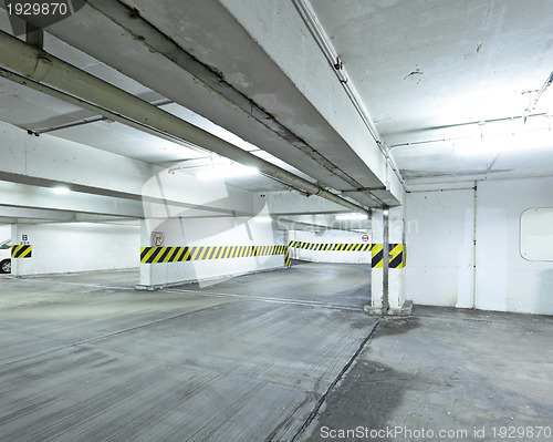 Image of parking garage