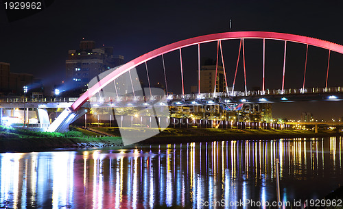 Image of night view of the arcuate bridge