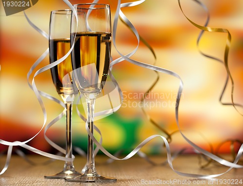 Image of Pair glass of champagne