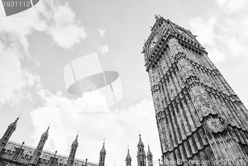 Image of The Big Ben Tower in London, street view