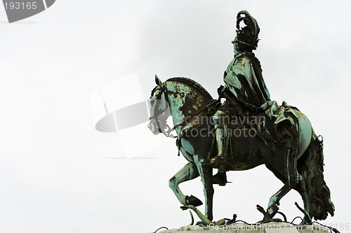 Image of Knight's statue