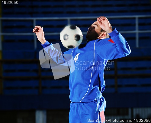 Image of football player in action