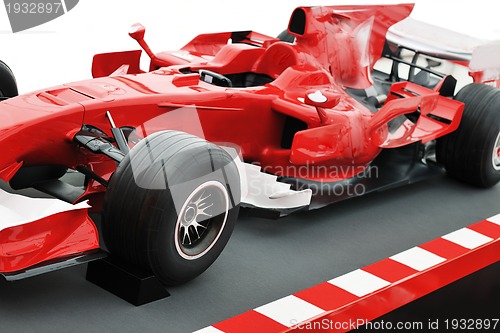 Image of red formel 1 model