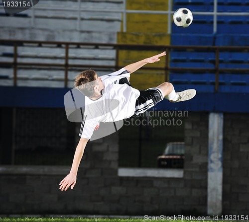 Image of football player in action