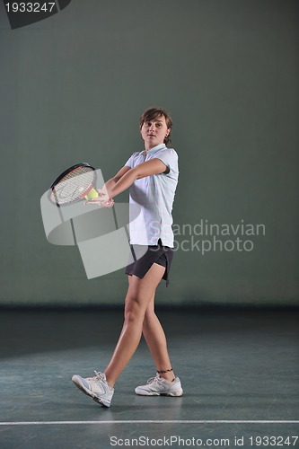 Image of tennis girl