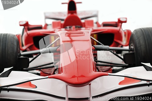 Image of red formel 1 model