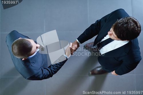 Image of business people making deal