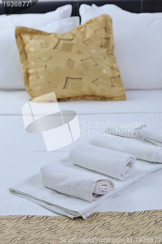 Image of towels in hotel room