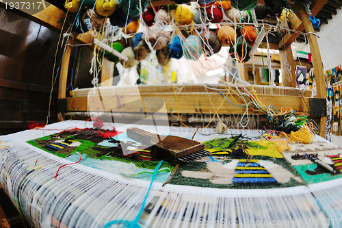 Image of traditional arabic rug production