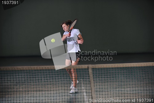 Image of tennis girl