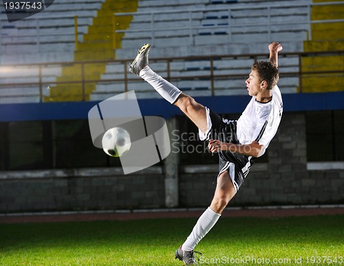 Image of football player in action