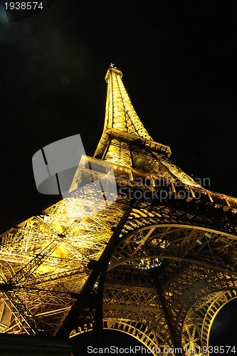 Image of eiffet tower in paris at night