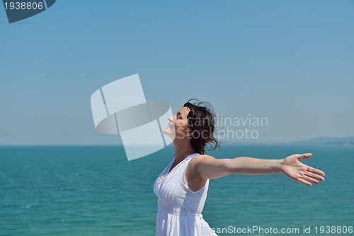 Image of happy woman outdoor