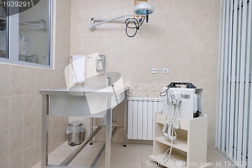 Image of surgery room indoor