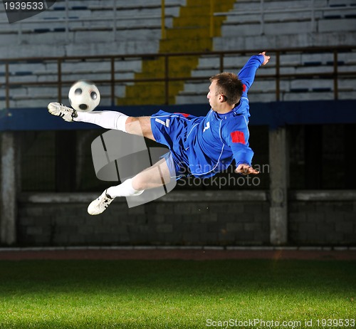 Image of football player in action