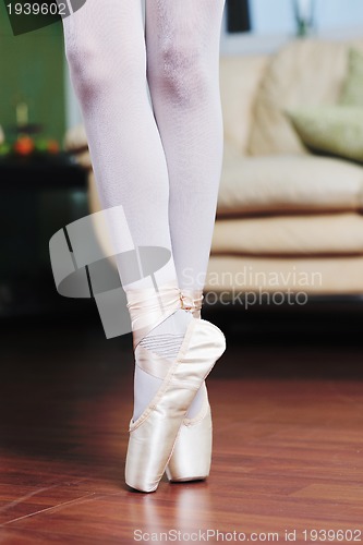 Image of ballet girl