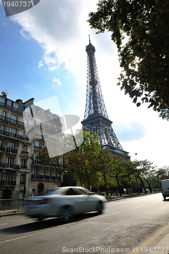 Image of eiffel tower in paris at day