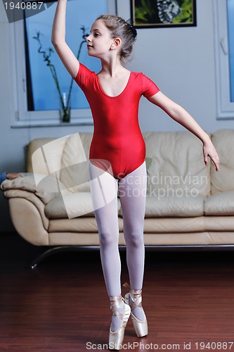 Image of ballet girl