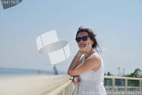 Image of happy woman outdoor
