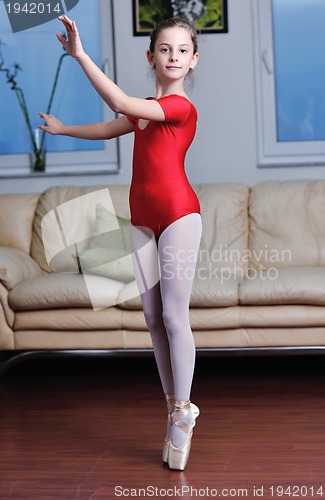 Image of ballet girl