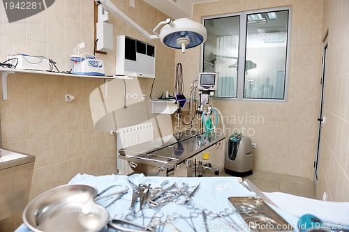 Image of surgery room indoor