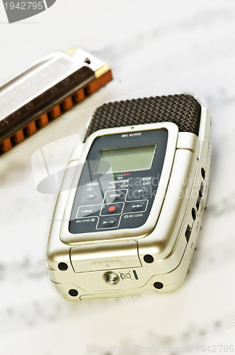 Image of digital music recorder
